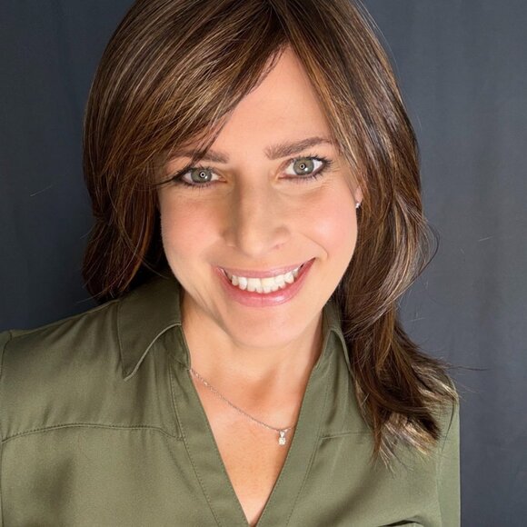 Brown lace front wig - HD Lace nearly undetectable - Picture 6 of 9